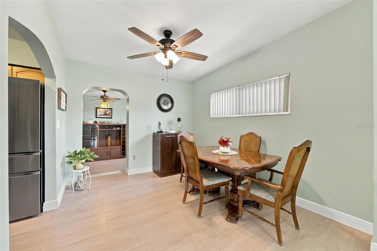 7812 N GOMEZ AVE — photo 11
