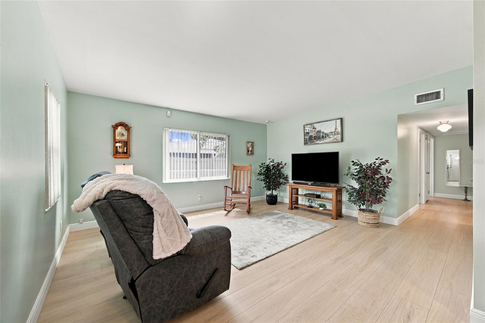 7812 N GOMEZ AVE — photo 6