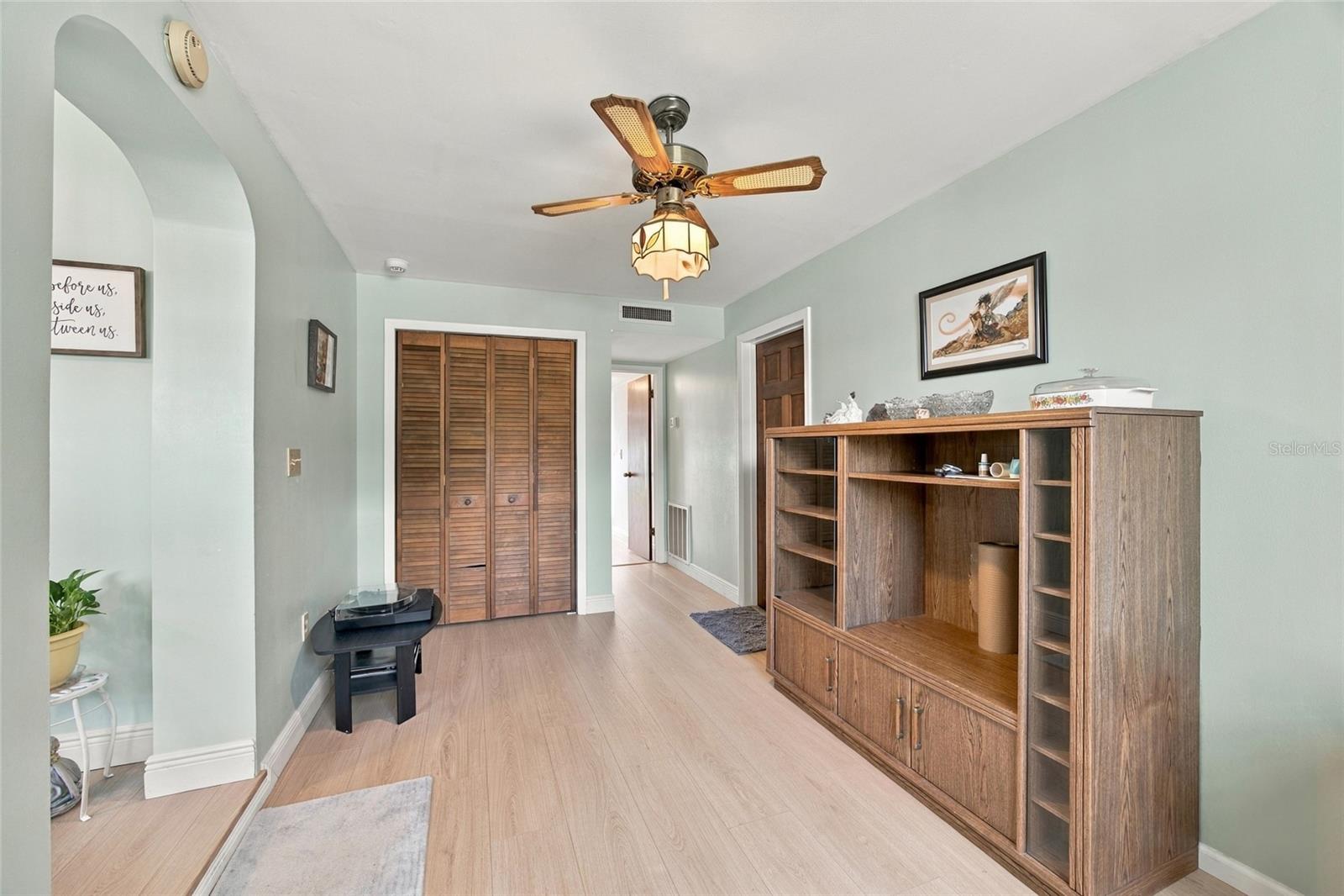 7812 N GOMEZ AVE — photo 32