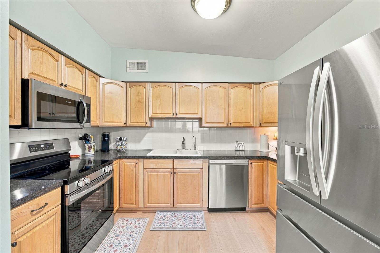 7812 N GOMEZ AVE — photo 14