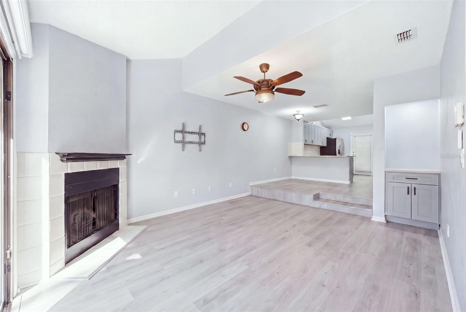 3401 CYPRESS HEAD CT — photo 8