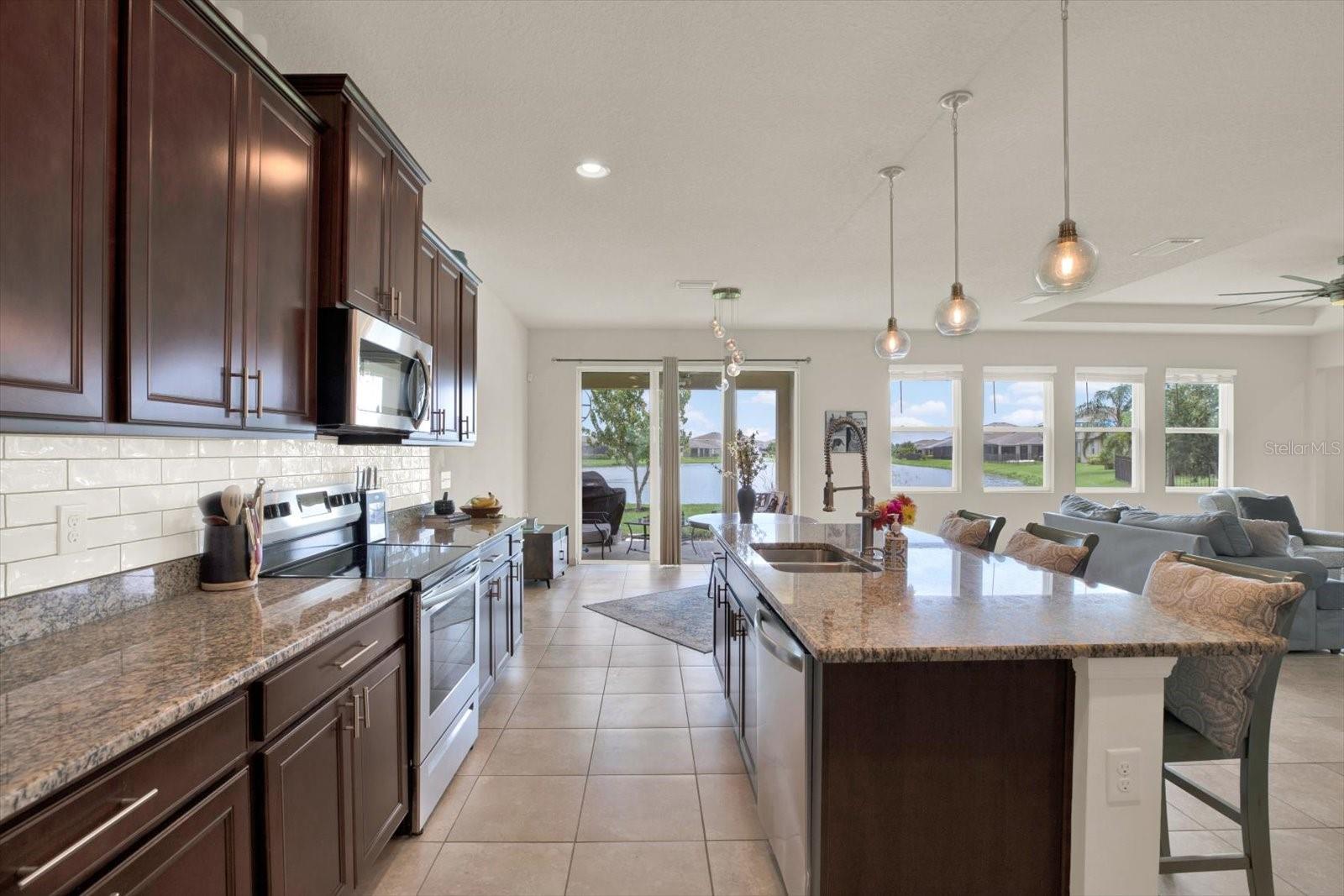 6723 DEVESTA LOOP — photo 14