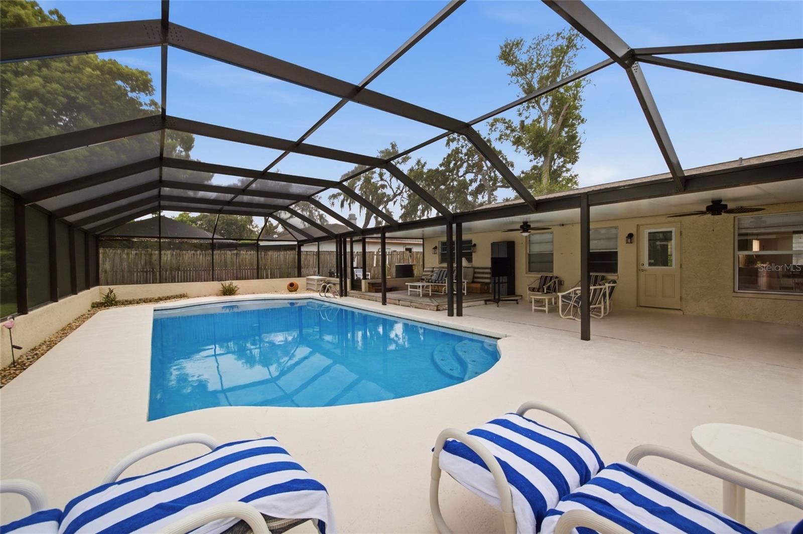 2971 FOREST CIR — photo 33