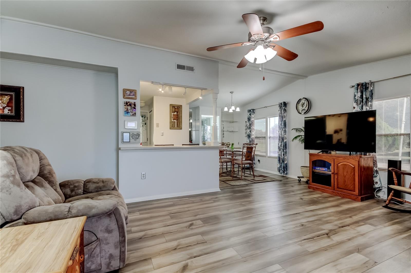 10151 HAMP DR — photo 9