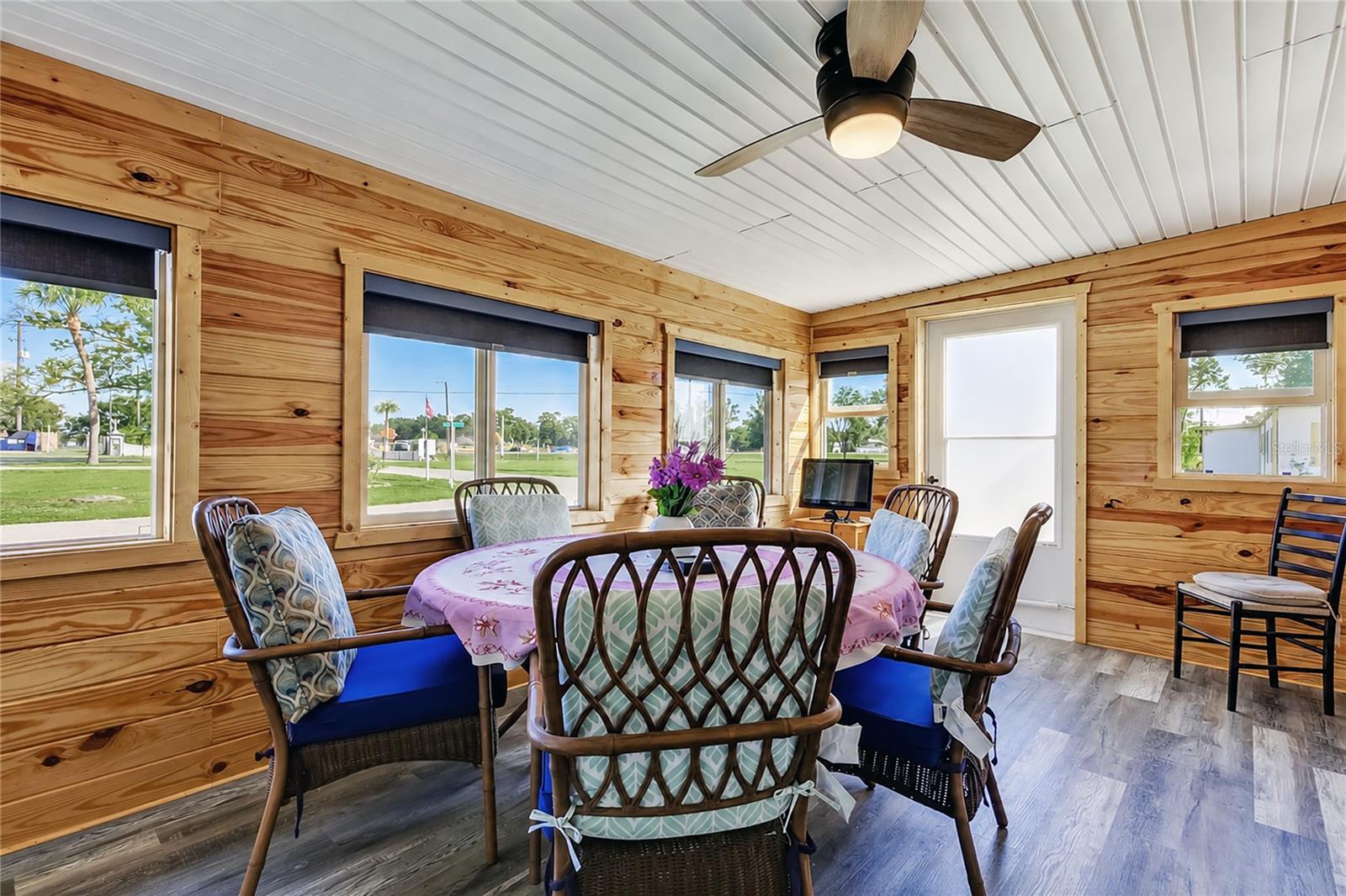 10151 HAMP DR — photo 24
