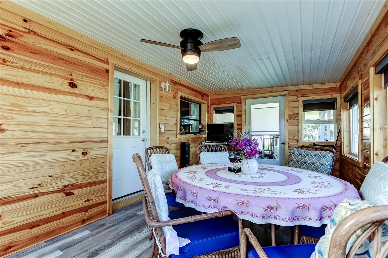 10151 HAMP DR — photo 25