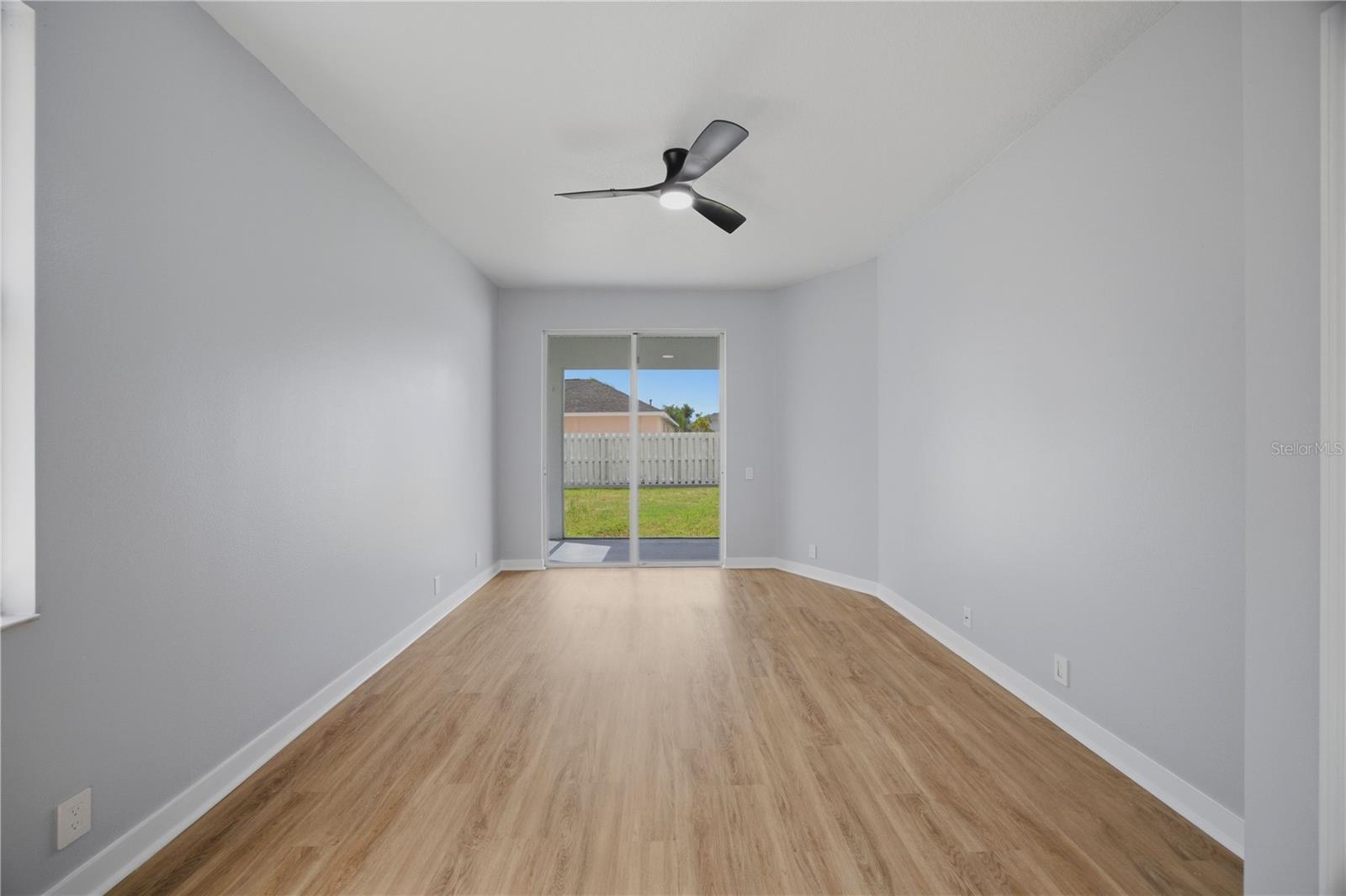 518 HUNTER LN — photo 28