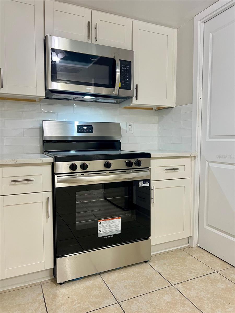 632 EDGEWATER DR #139 — photo 8