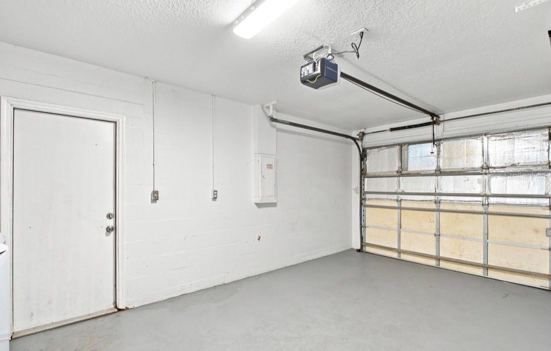 5717 E 11TH ST E — photo 18
