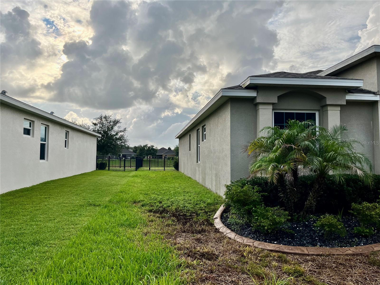 13554 MARILYN CT — photo 43