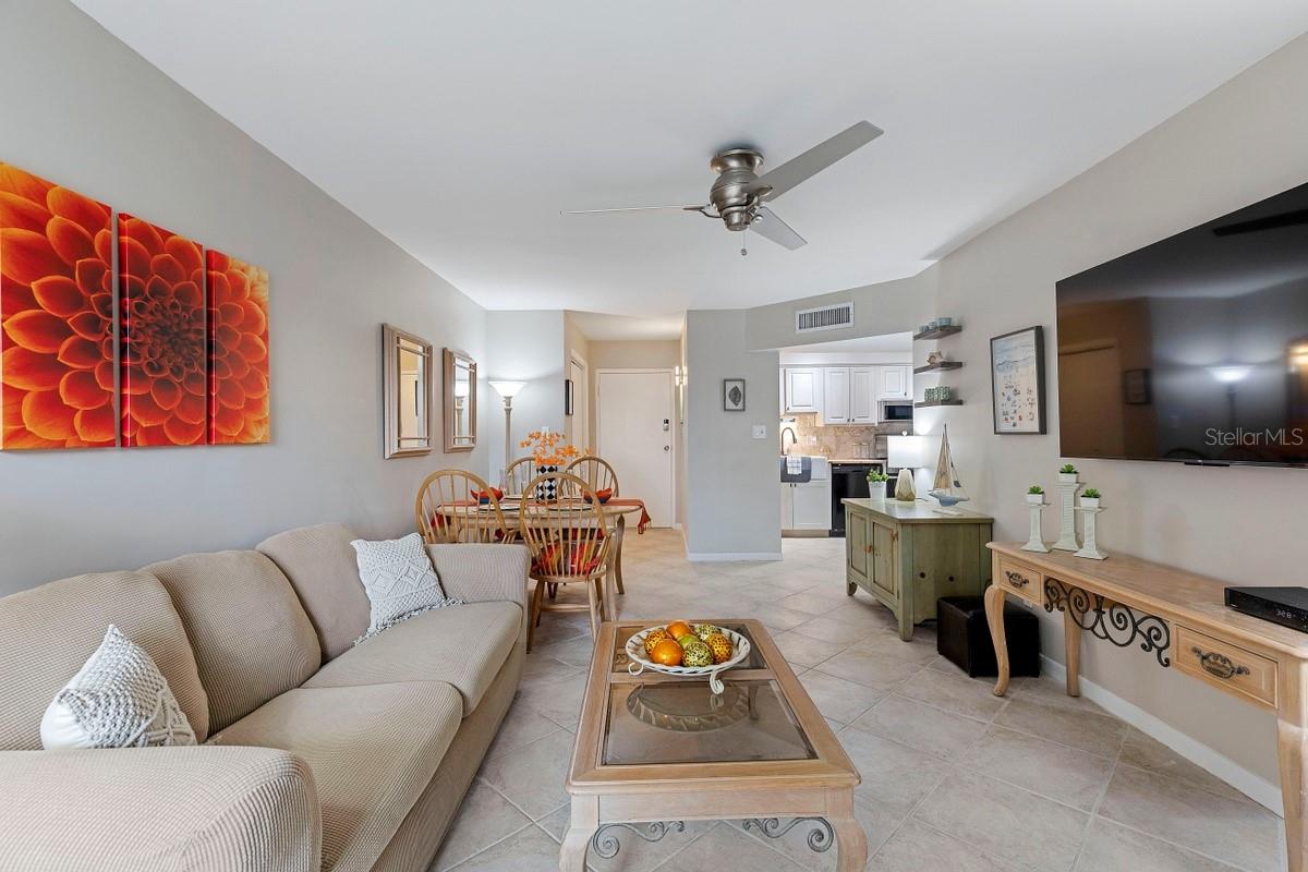 10365 PARADISE BLVD #21 — photo 4