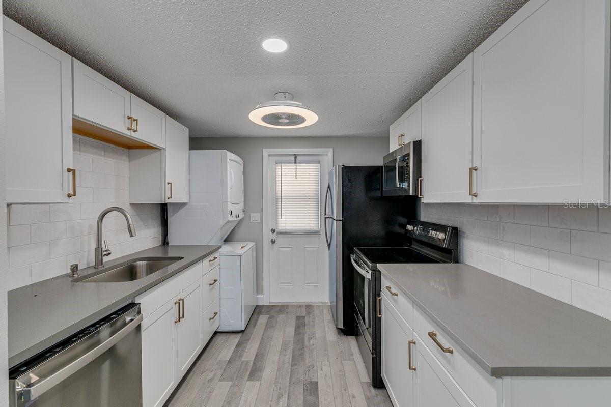 13496 W RENA DR — photo 2