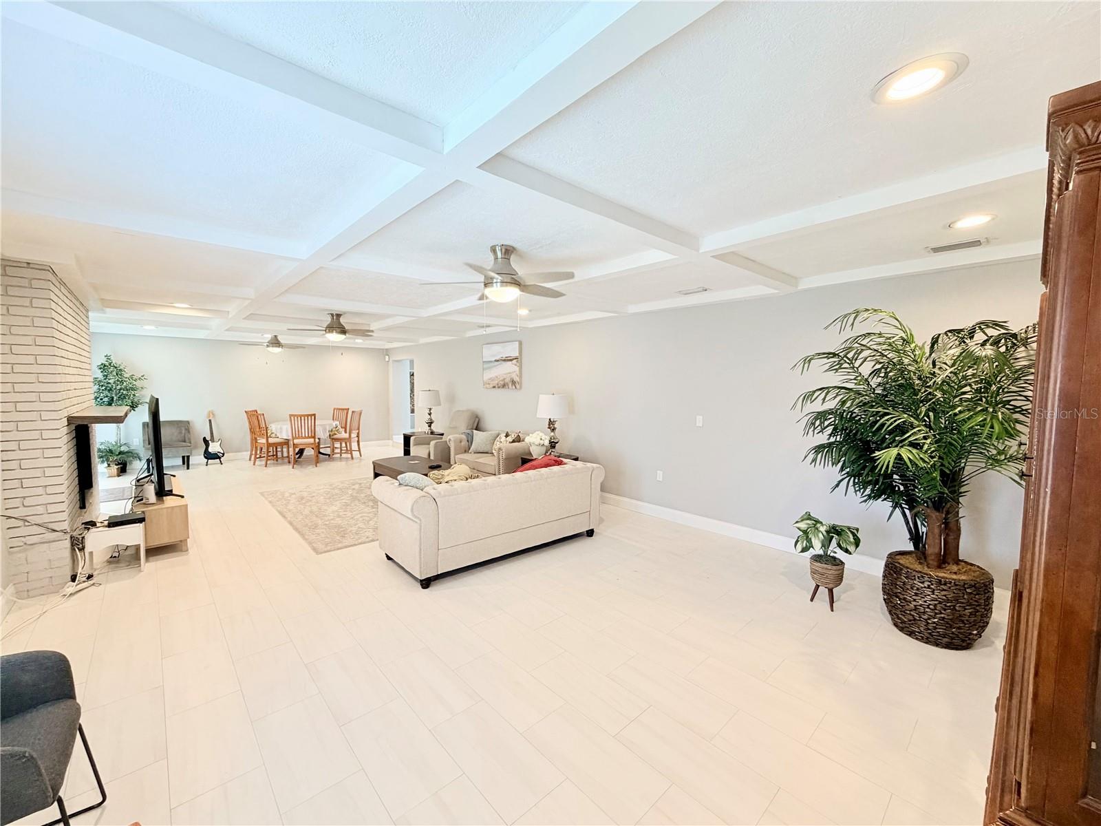 2513 GULF BLVD — photo 12