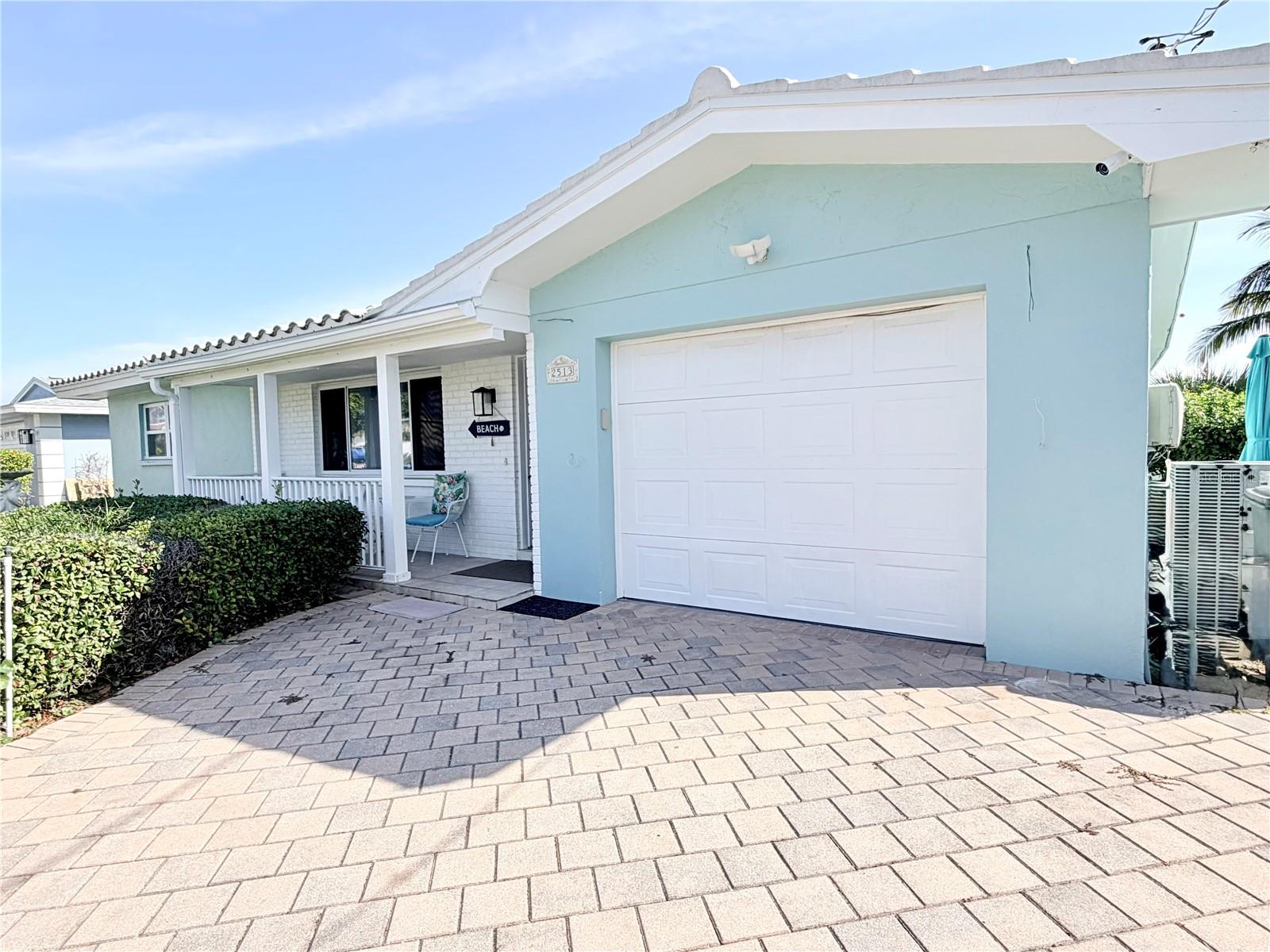 2513 GULF BLVD — photo 2