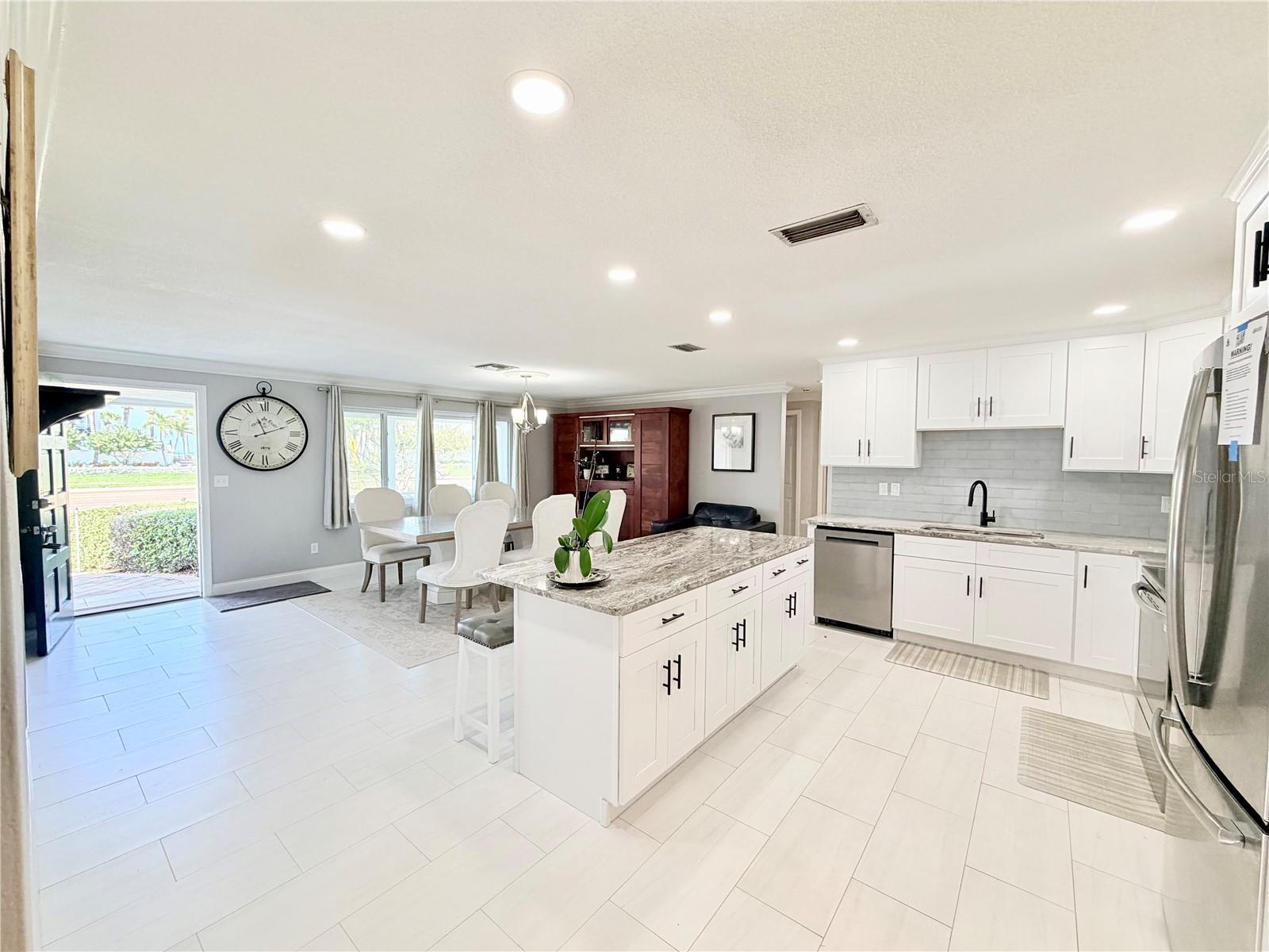 2513 GULF BLVD — photo 7