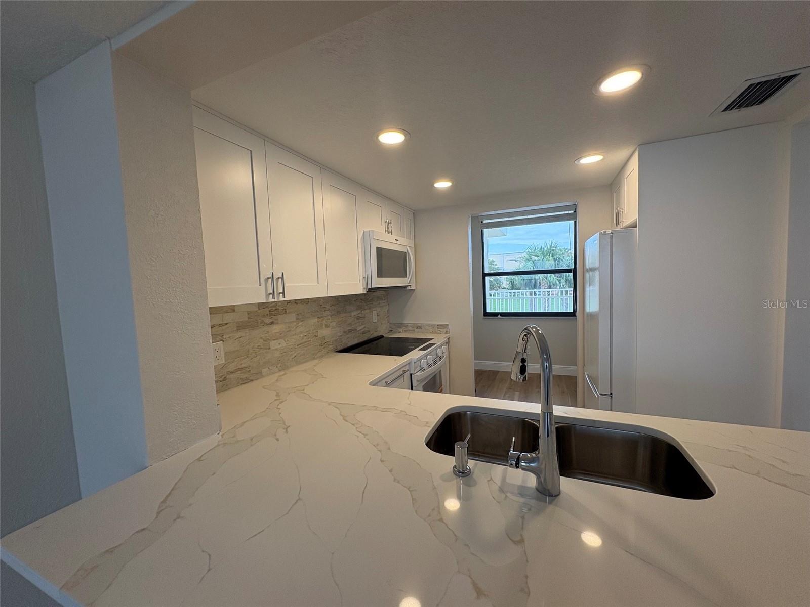 250 WOODETTE DR #A — photo 10
