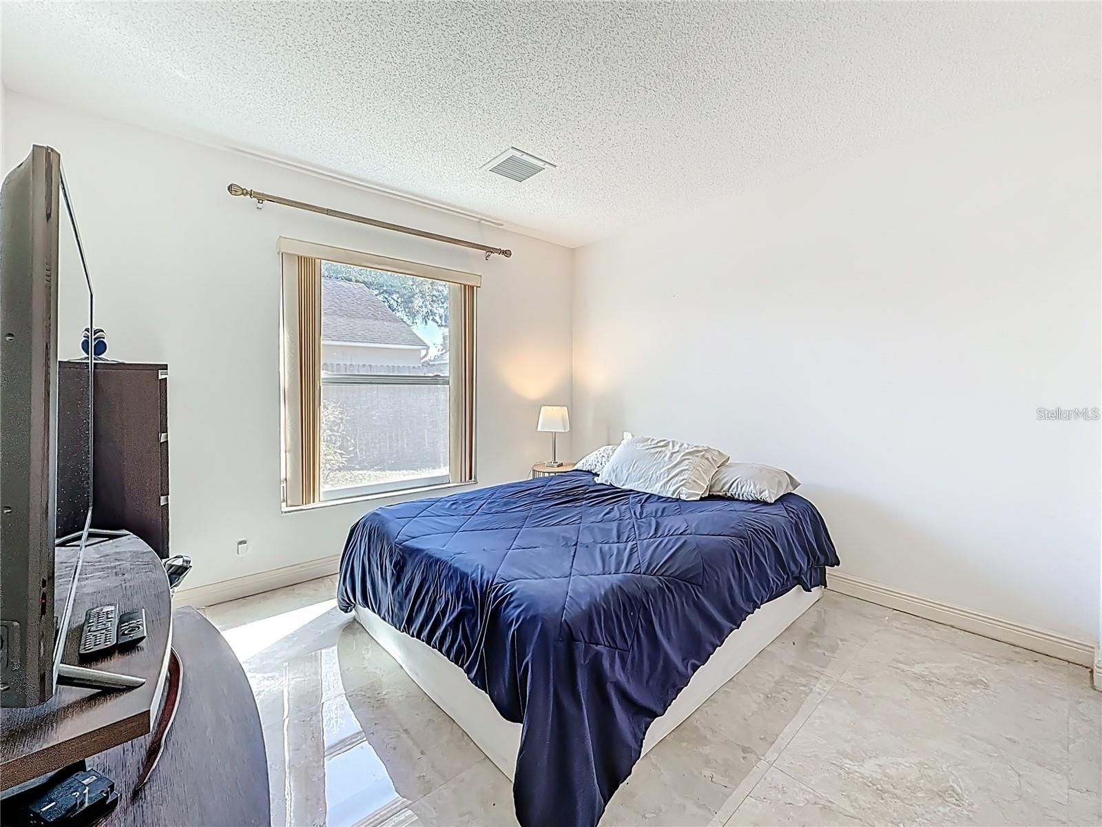 1909 CASTLE BAY CT — photo 32
