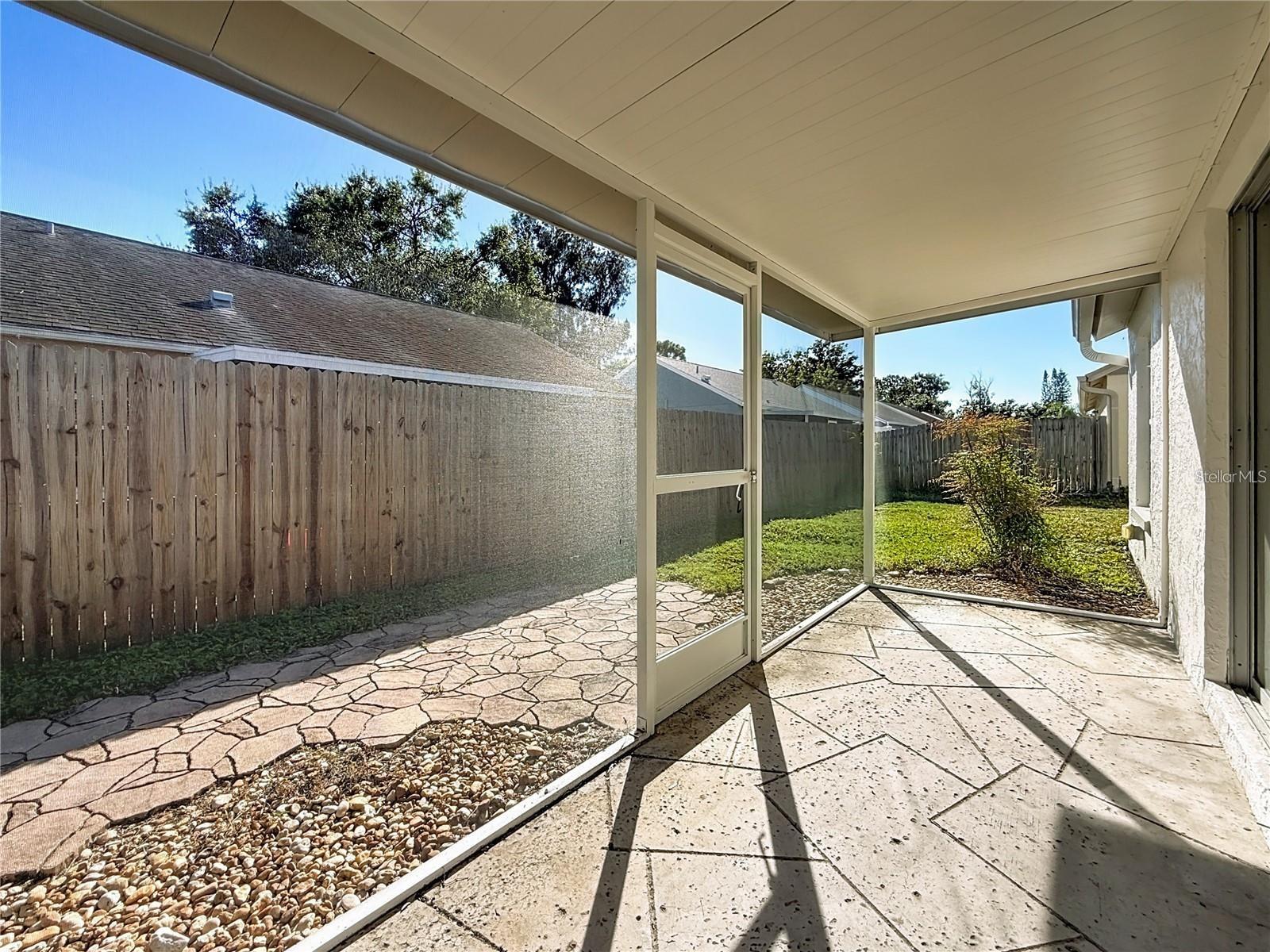 1909 CASTLE BAY CT — photo 43