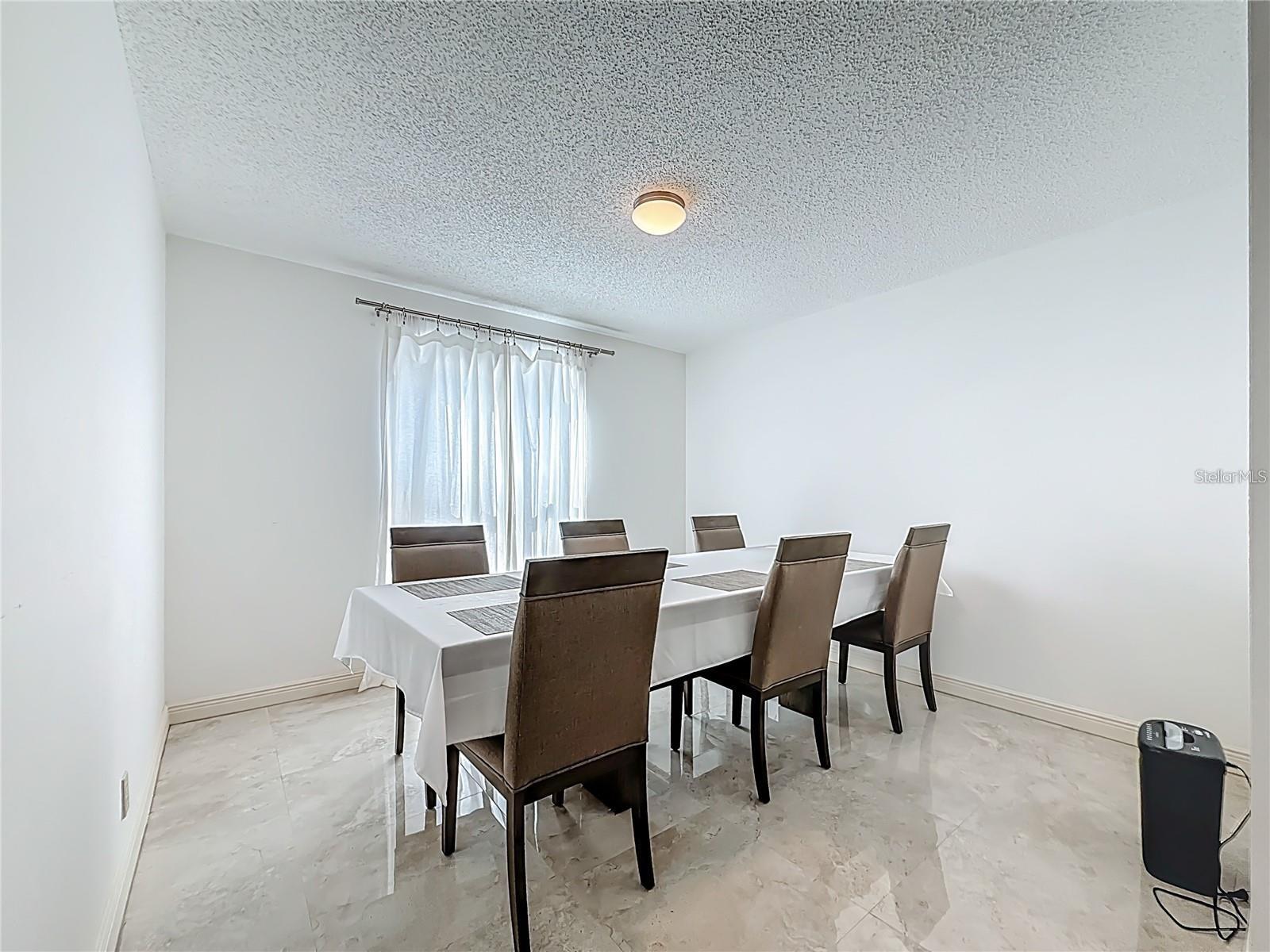 1909 CASTLE BAY CT — photo 25
