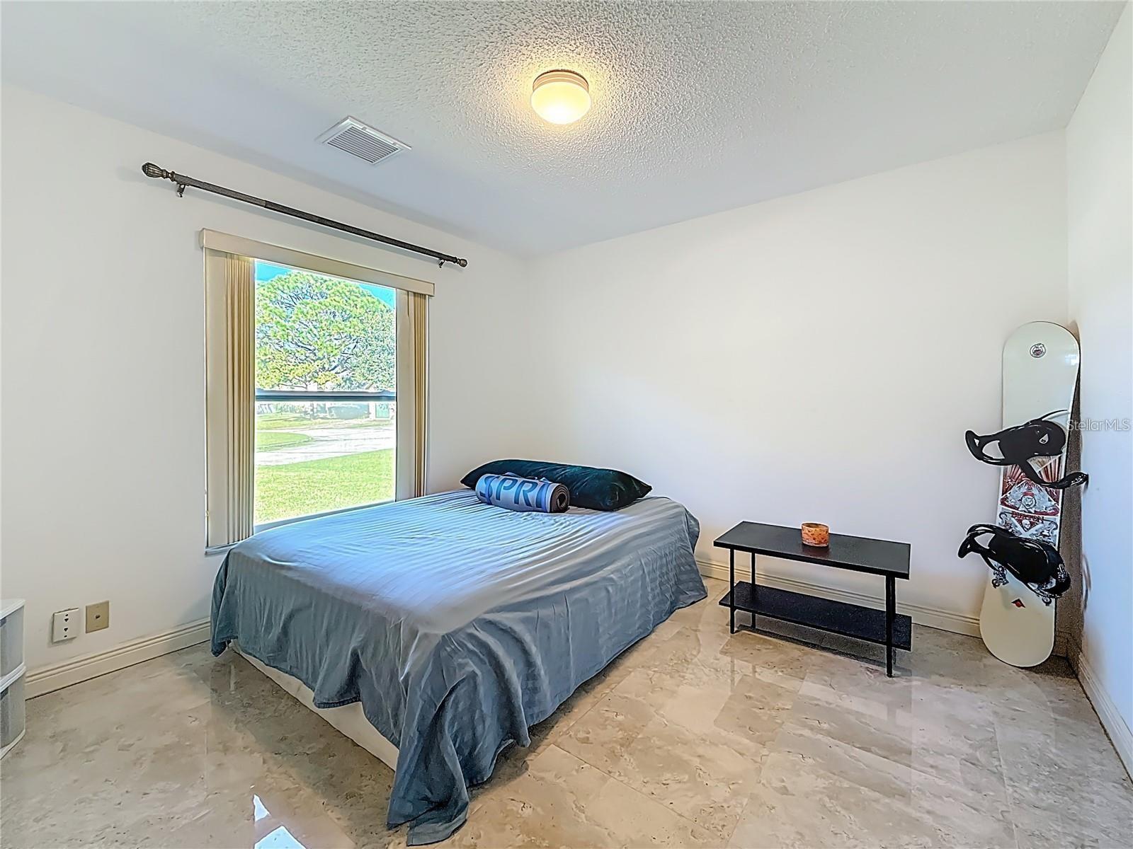1909 CASTLE BAY CT — photo 10