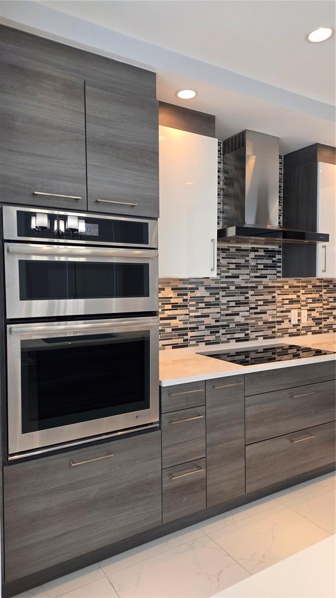 100 1ST AVE N #2406 — photo 18