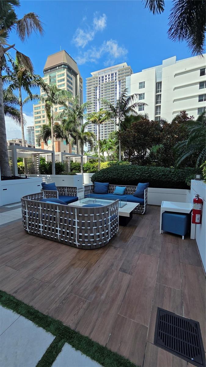 100 1ST AVE N #2406 — photo 44