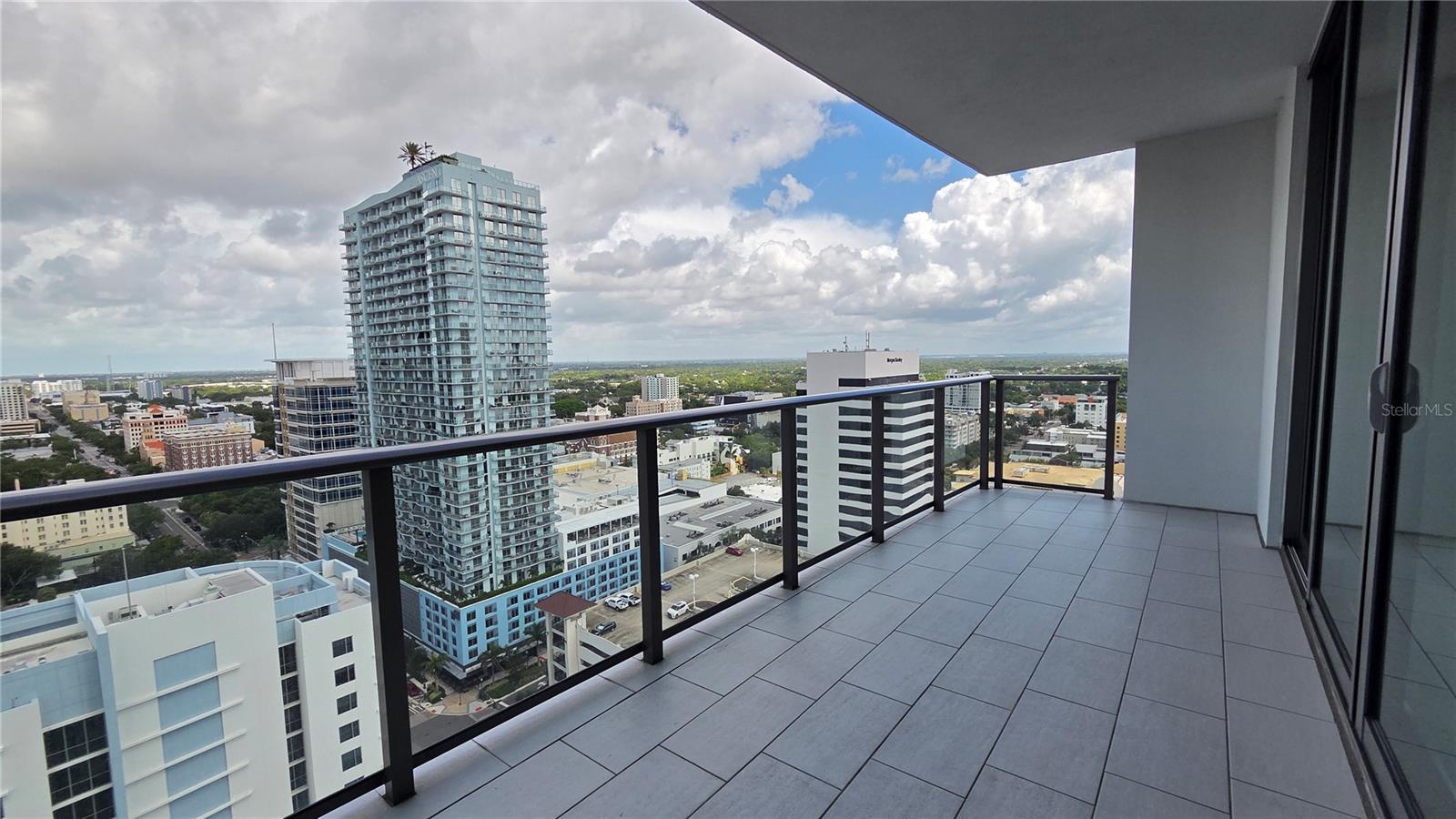 100 1ST AVE N #2406 — photo 32