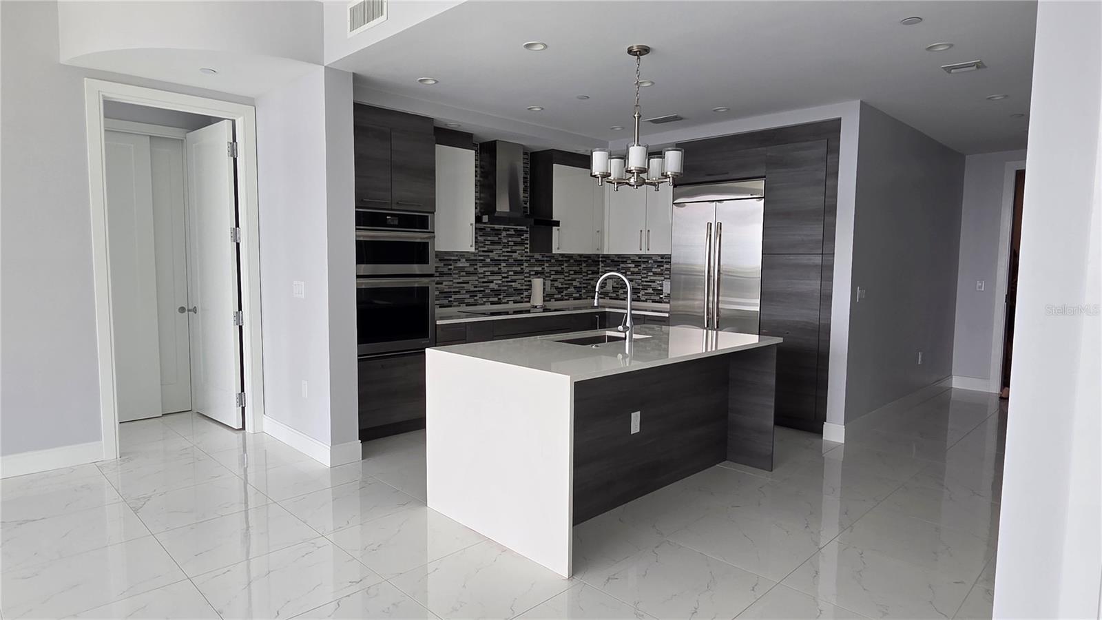 100 1ST AVE N #2406 — photo 15