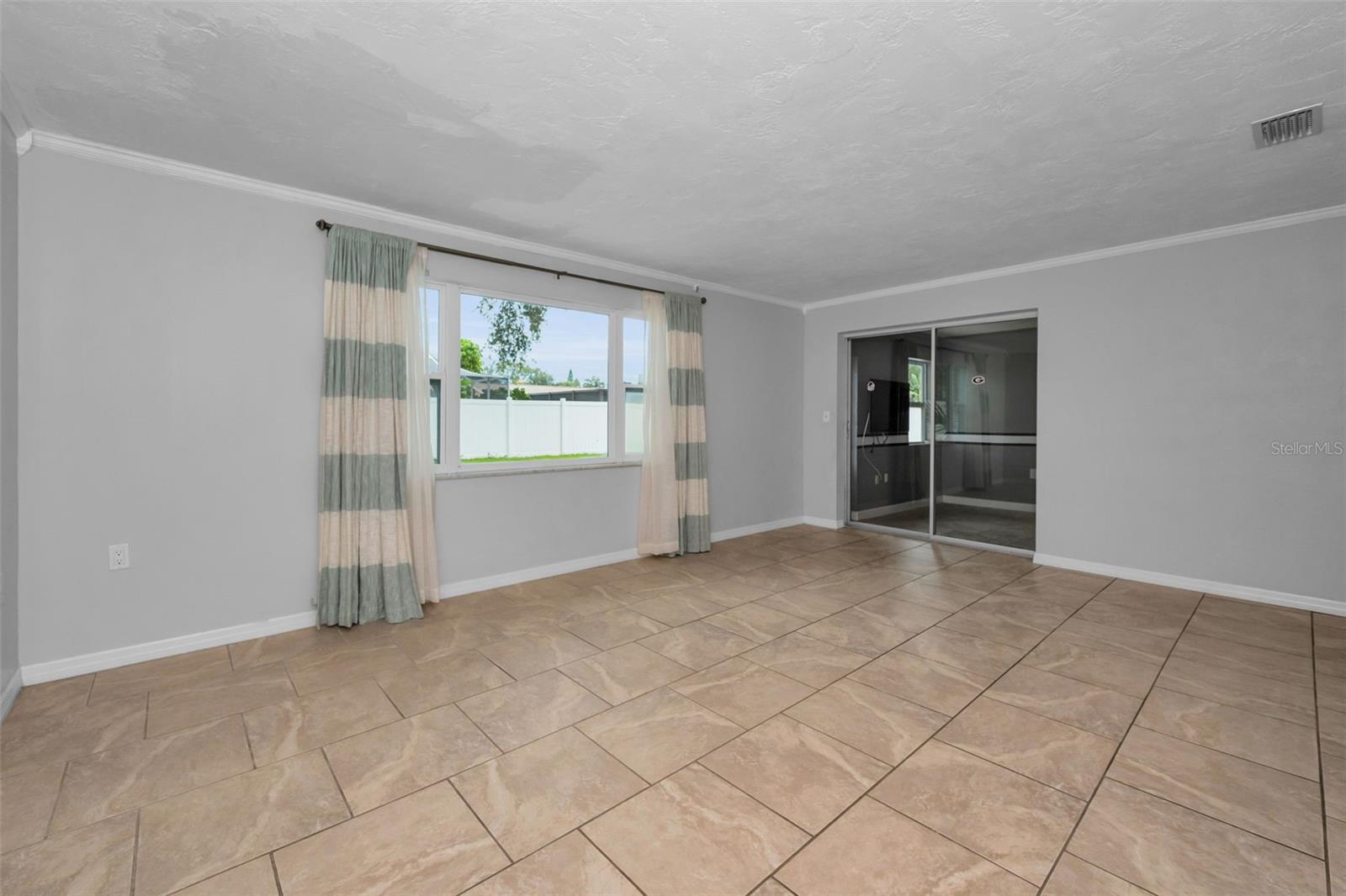13760 87TH PL — photo 36