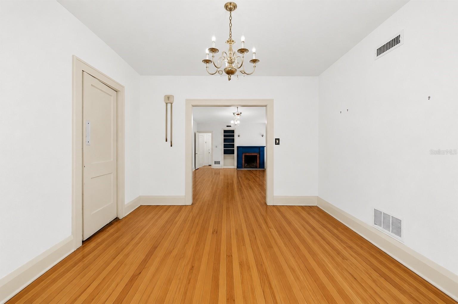 3123 W OAKLYN AVE — photo 8