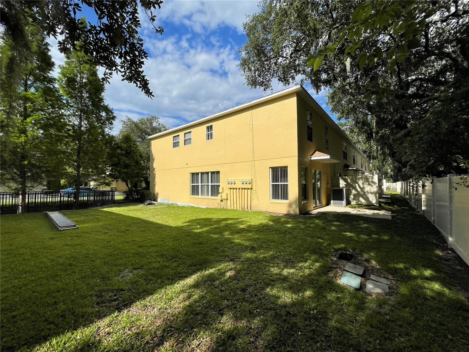 10815 GREAT CARLISLE CT — photo 8