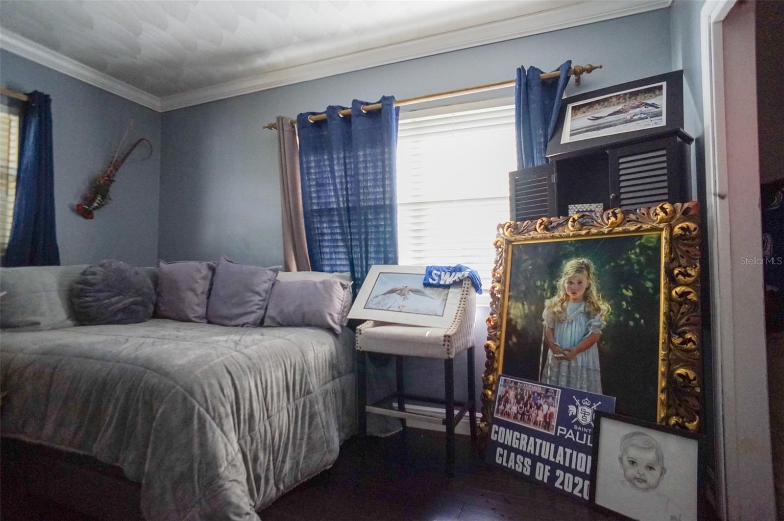 328 CARL AVE — photo 16