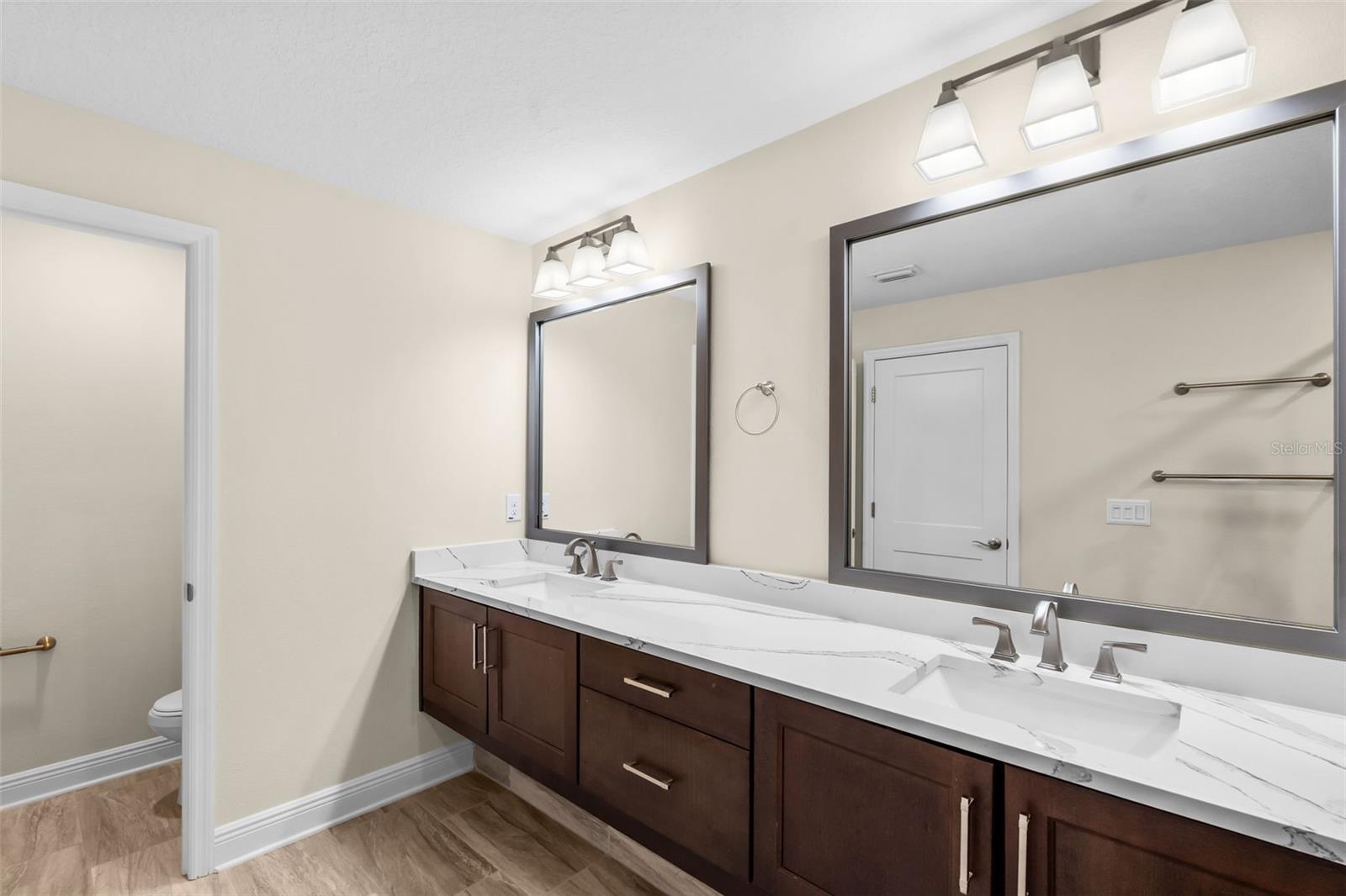 404 S MELVILLE AVE #4 — photo 31