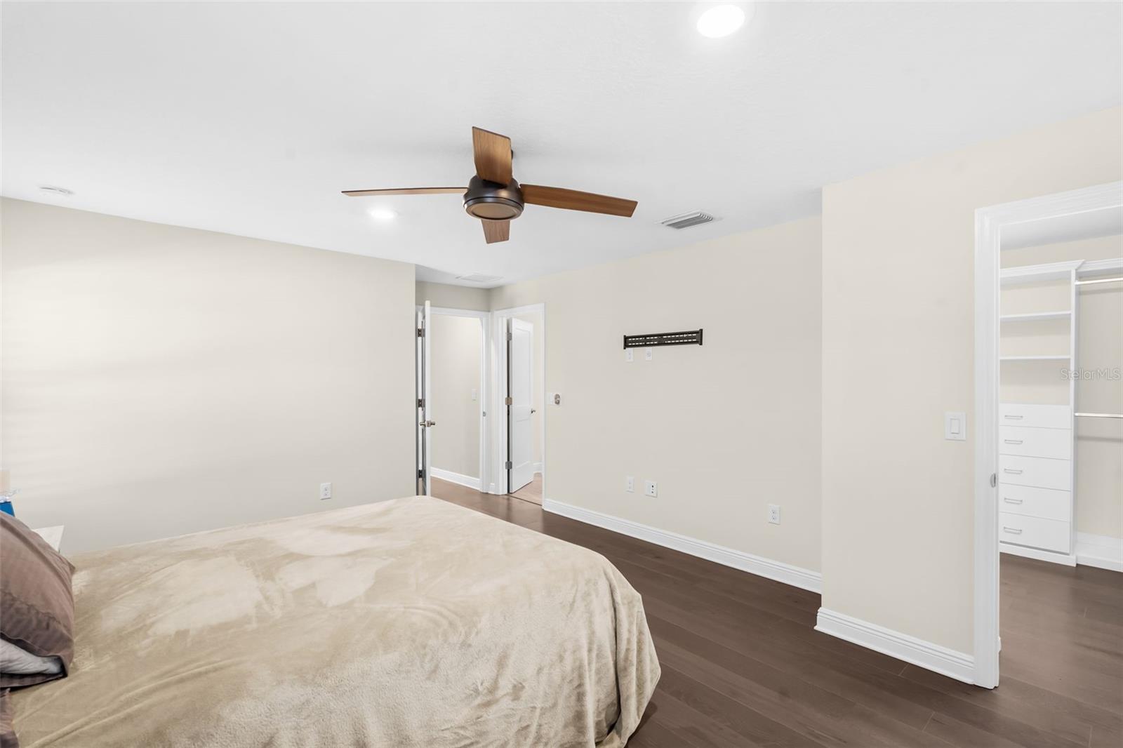 404 S MELVILLE AVE #4 — photo 30