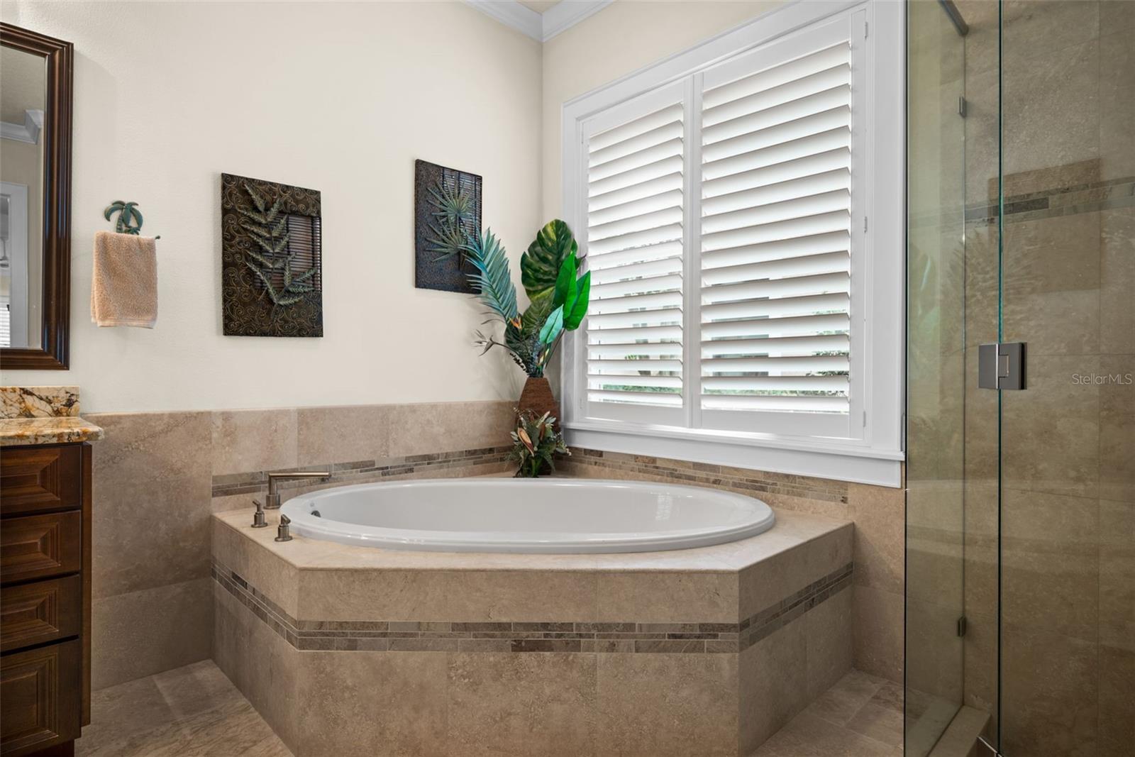 2622 GRAND LAKESIDE DR — photo 43
