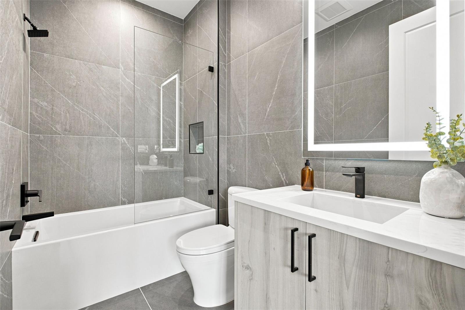 1076 SNELL ISLE BLVD NE — photo 46