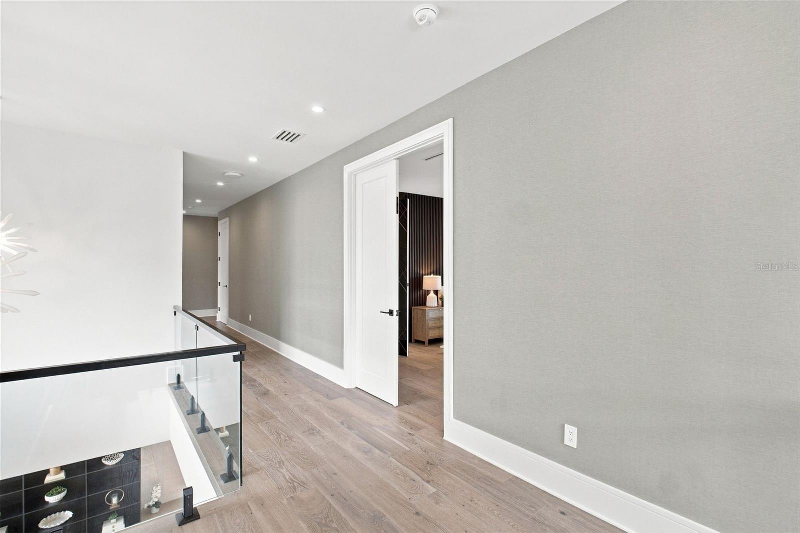1076 SNELL ISLE BLVD NE — photo 25