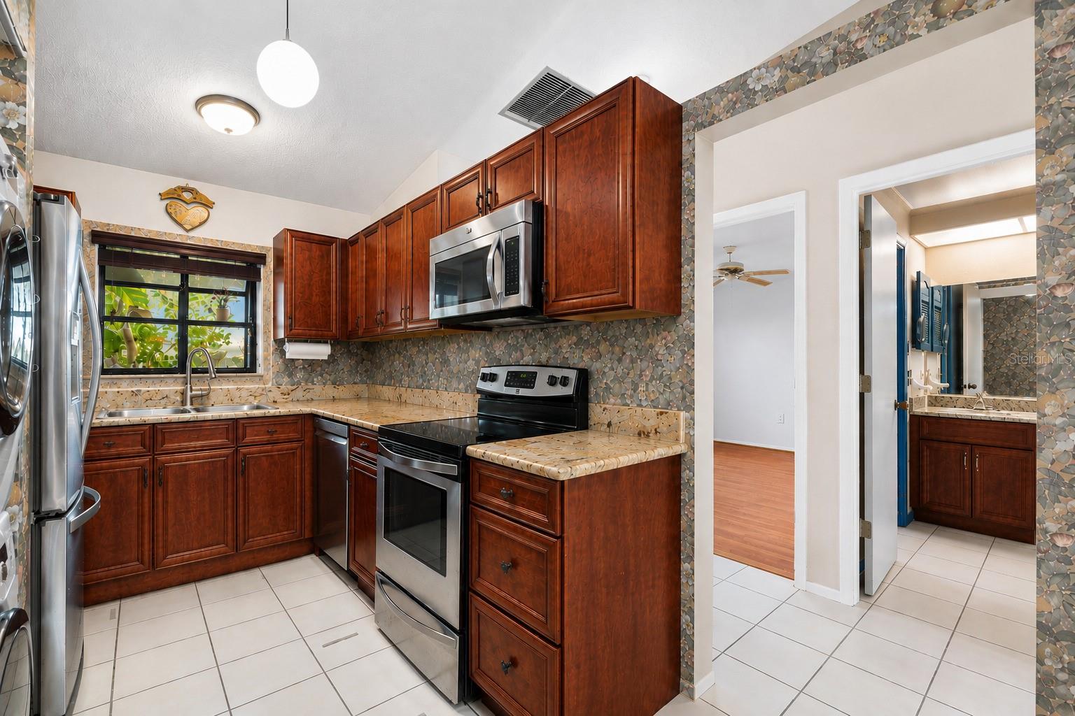2927 63RD ST W — photo 3