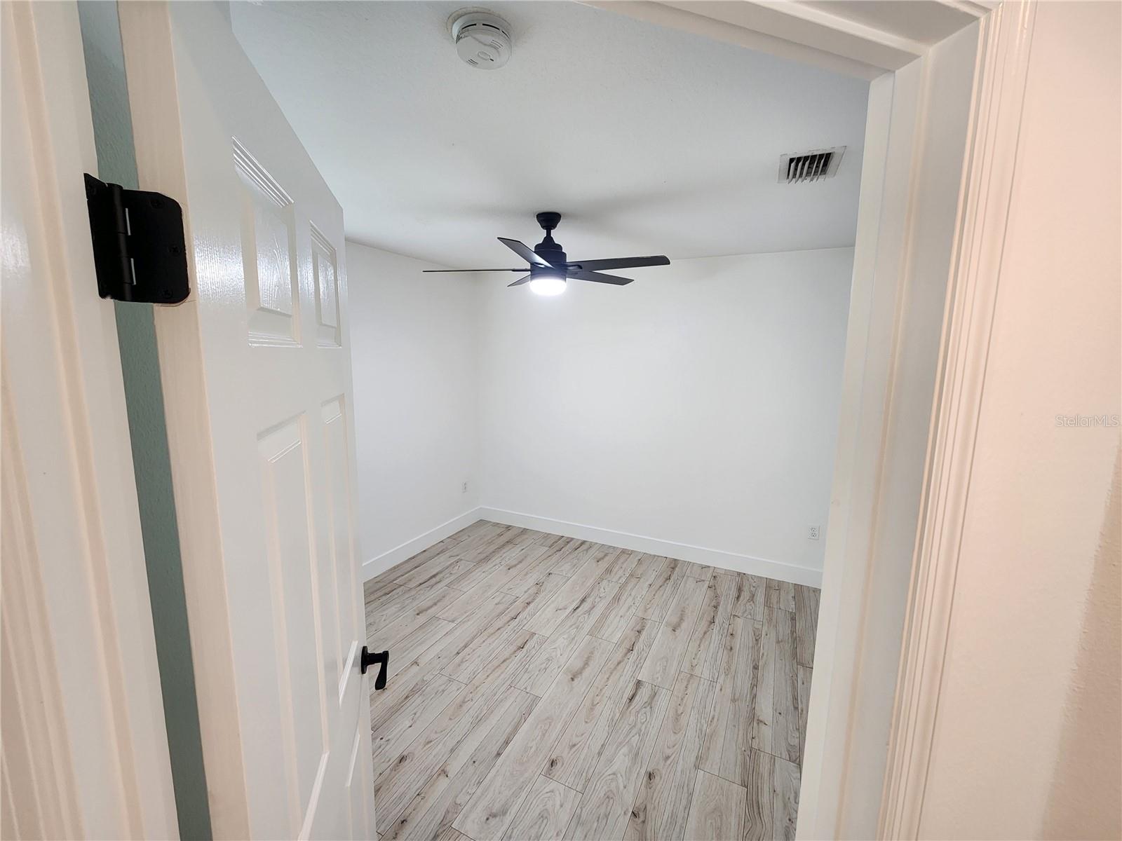 5704 GRINDSTONE LOOP — photo 10
