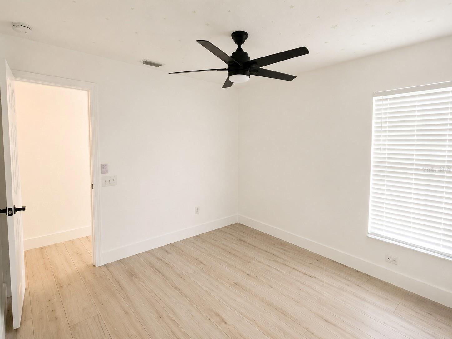 5704 GRINDSTONE LOOP — photo 13