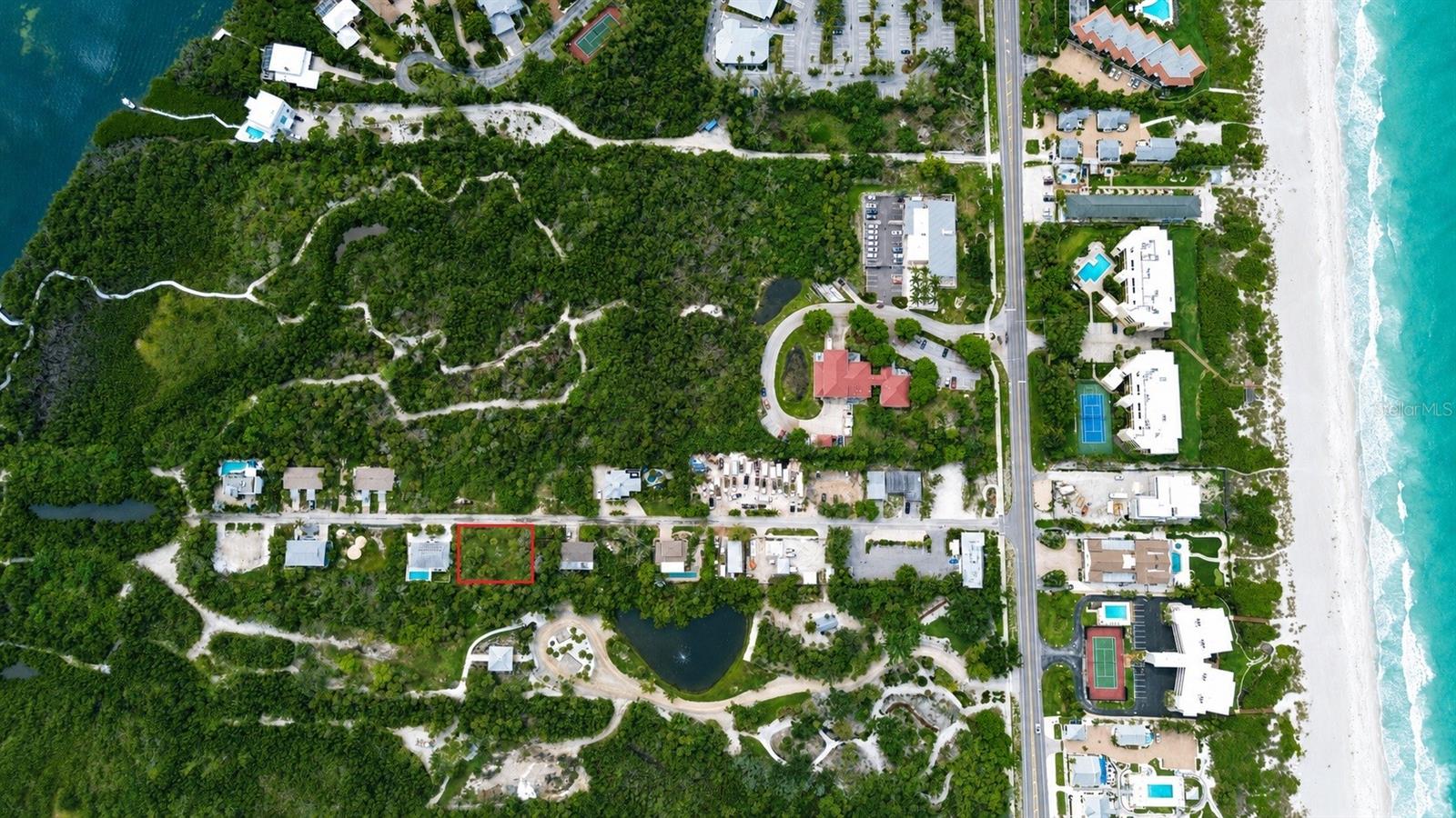 561 GULF BAY RD — photo 3