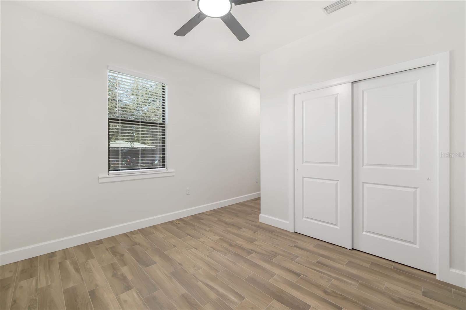 118 RUBY AVE N — photo 29