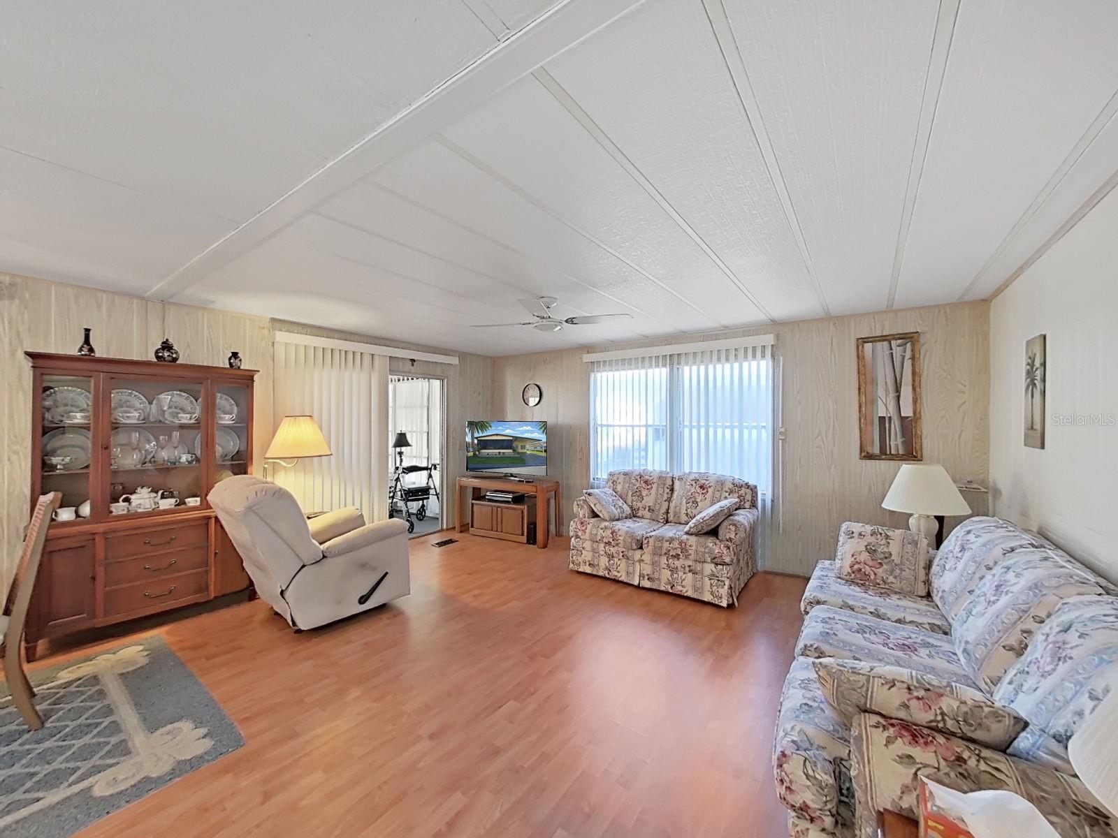 12501 ULMERTON RD #140 — photo 5