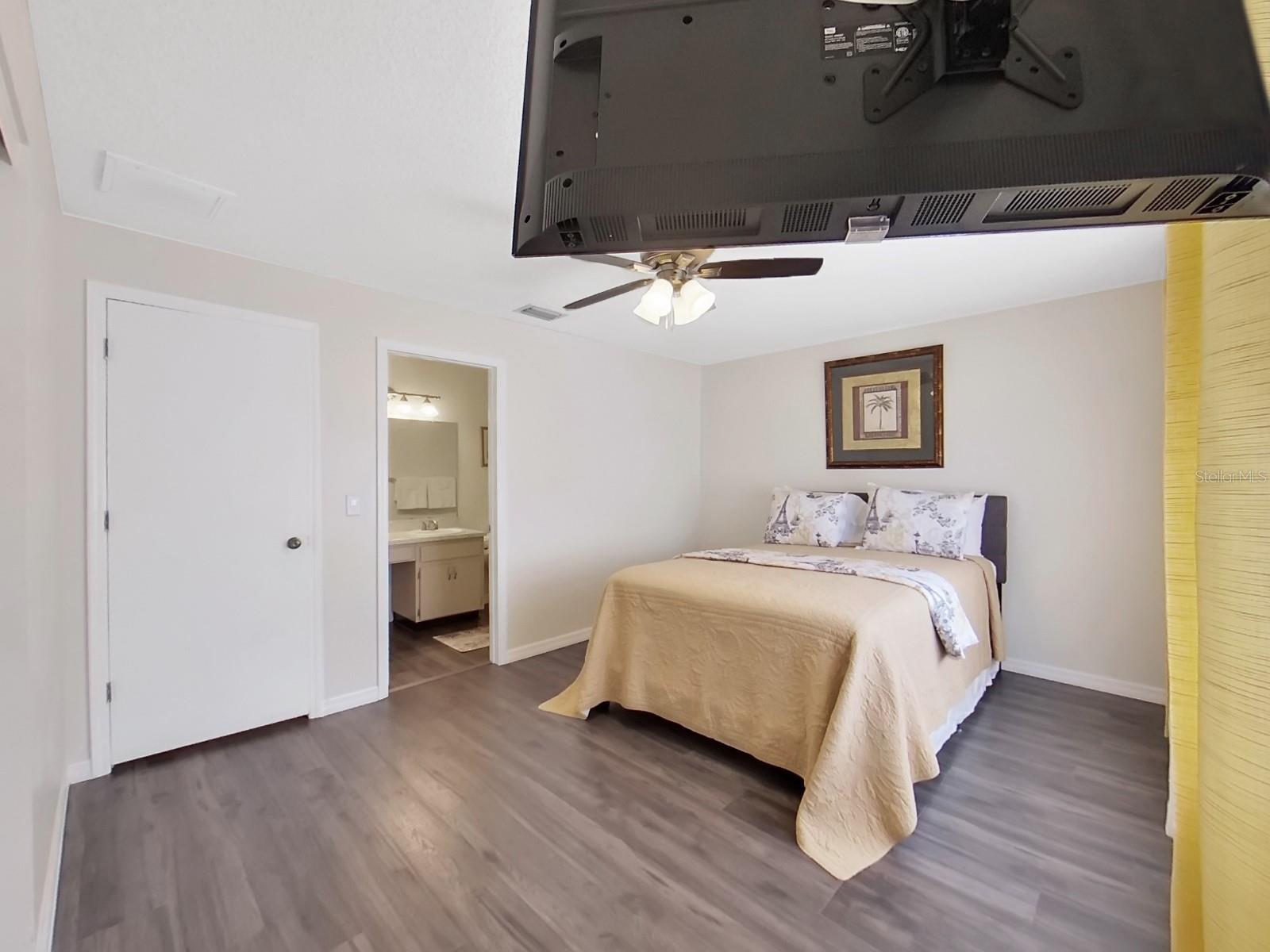 7805 AMBERLEA CT — photo 16