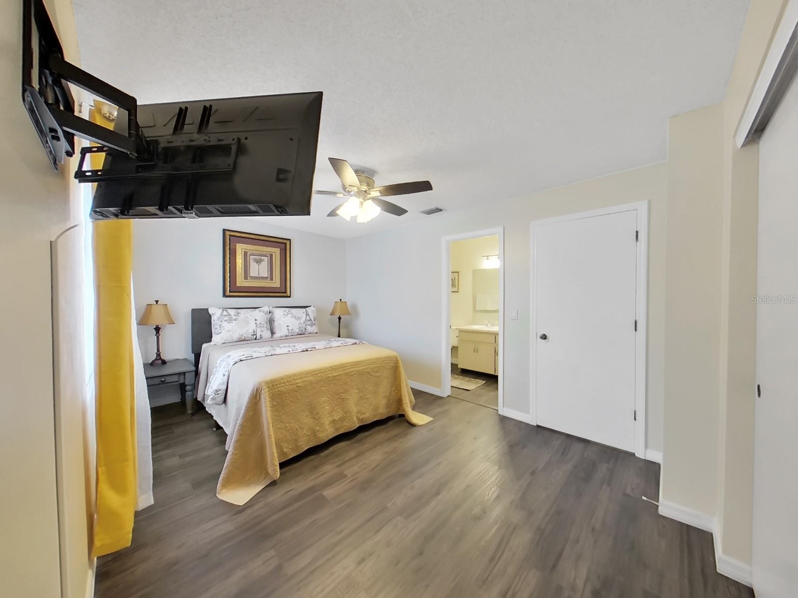7805 AMBERLEA CT — photo 12