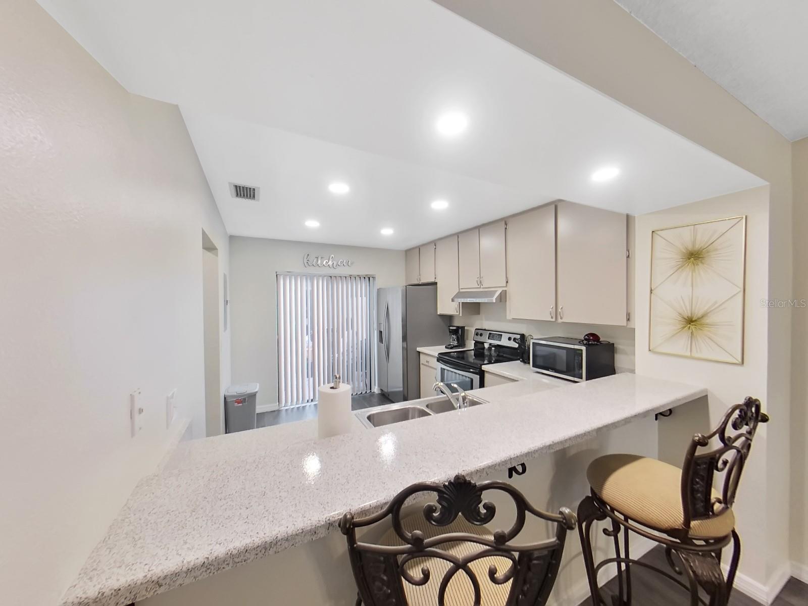 7805 AMBERLEA CT — photo 6