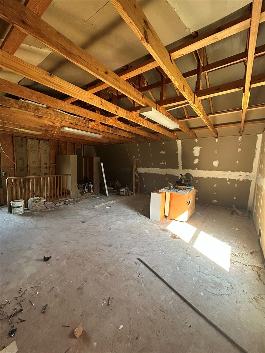 14428 GUAVA ST — photo 10