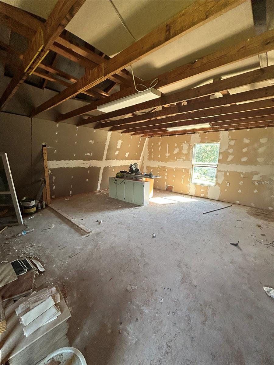 14428 GUAVA ST — photo 11