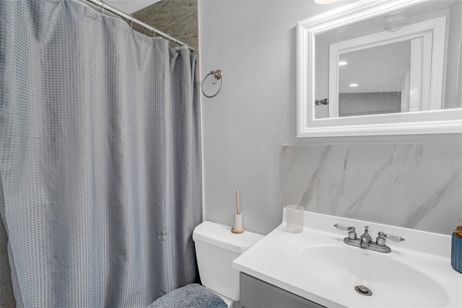 15816 NORTHGATE LN — photo 26