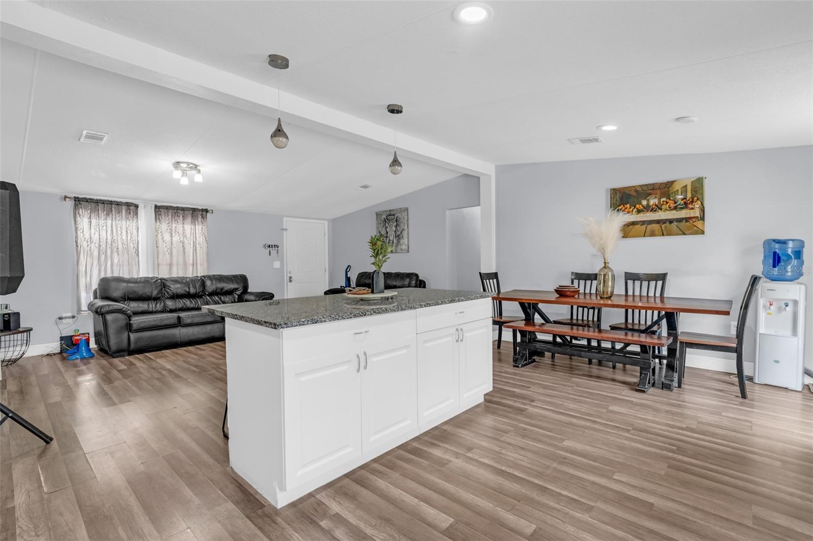 15816 NORTHGATE LN — photo 9